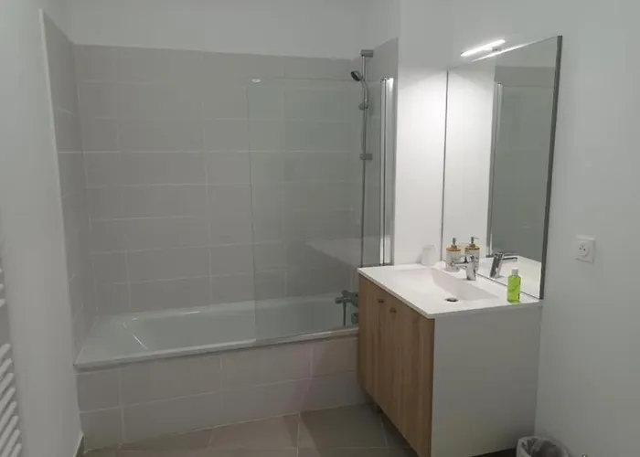 Appartamento Iconic - Near Casino - Air Conditioned - Parking - Wifi Agde